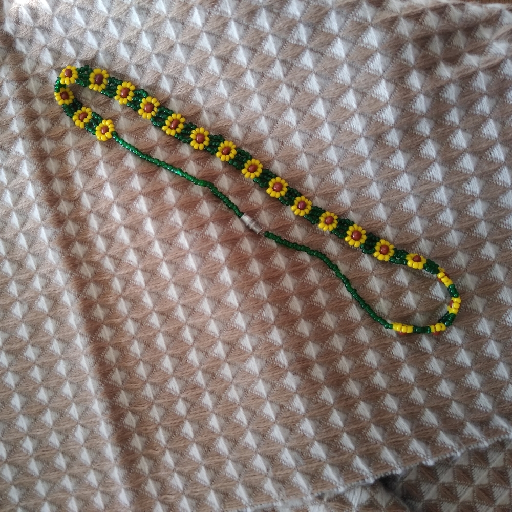 Flower Choker